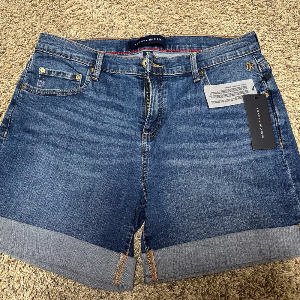 New with Tags Tommy Hilfiger Women’s Denim Shorts